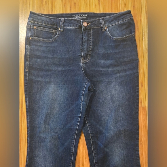 NWOT Maurcies High Waist Denim Jeans - Picture 3 of 7